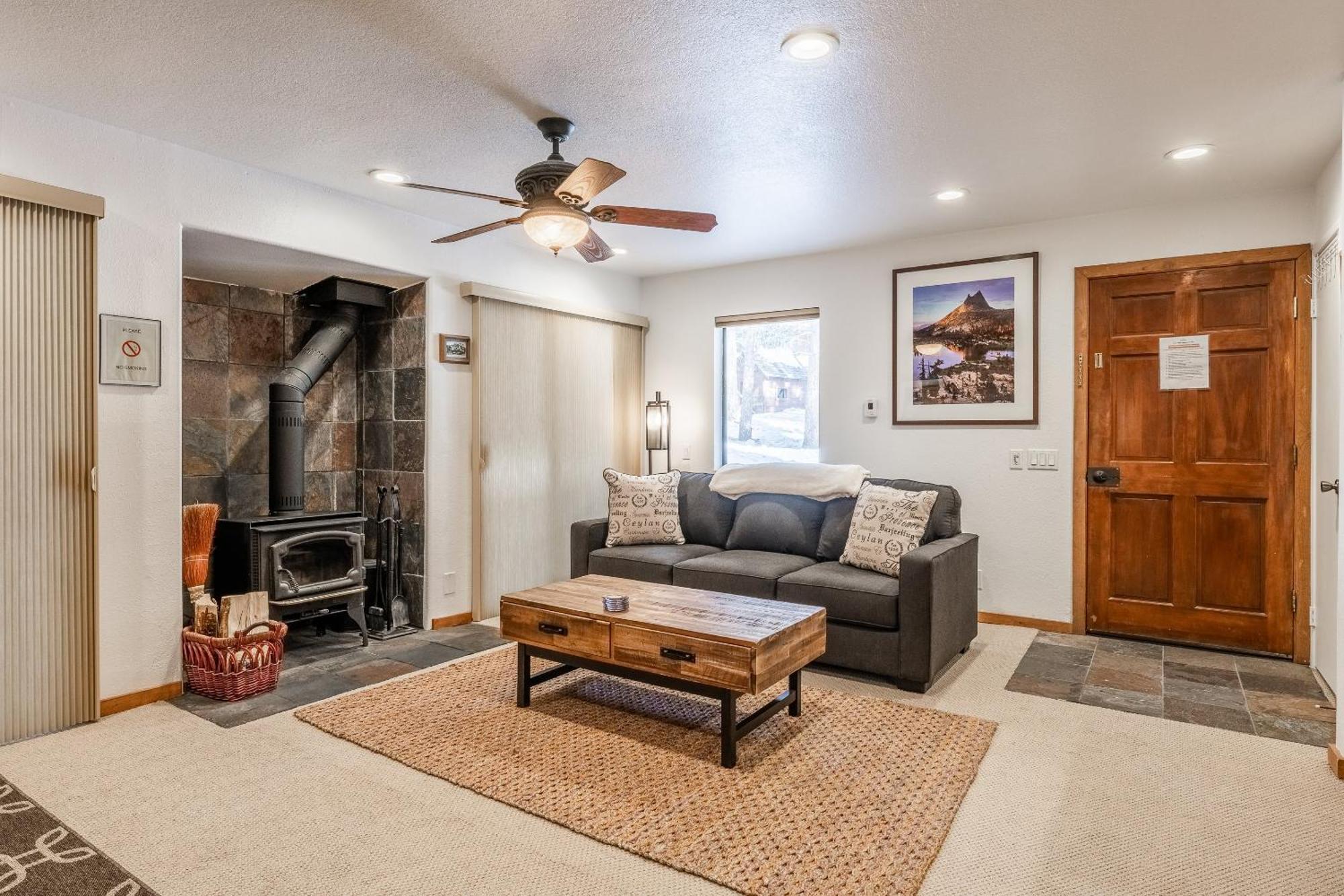 Hidden Valley Village #103 Nicely Updated 1 Bedroom 1 Bathroom Condo Short 10 Min Walk From Village Mammoth Lakes Habitación foto